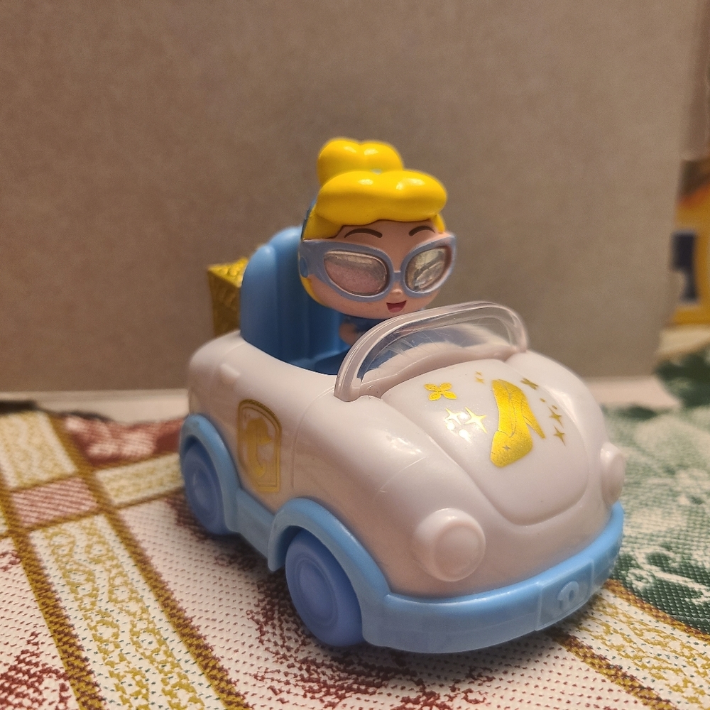 Disney doorables lets go vehicles